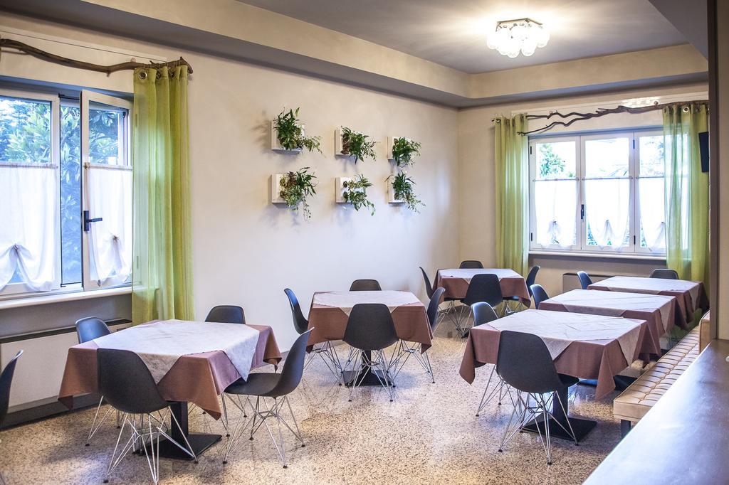 Hotel Le Vigne Di Corvino Casteggio Exterior photo